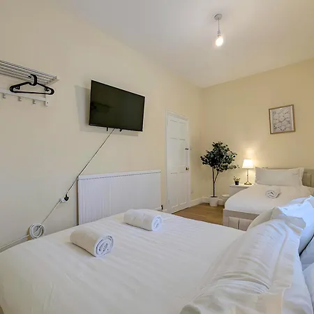 Cosy Retreat Near Centre Free Parking Holiday home